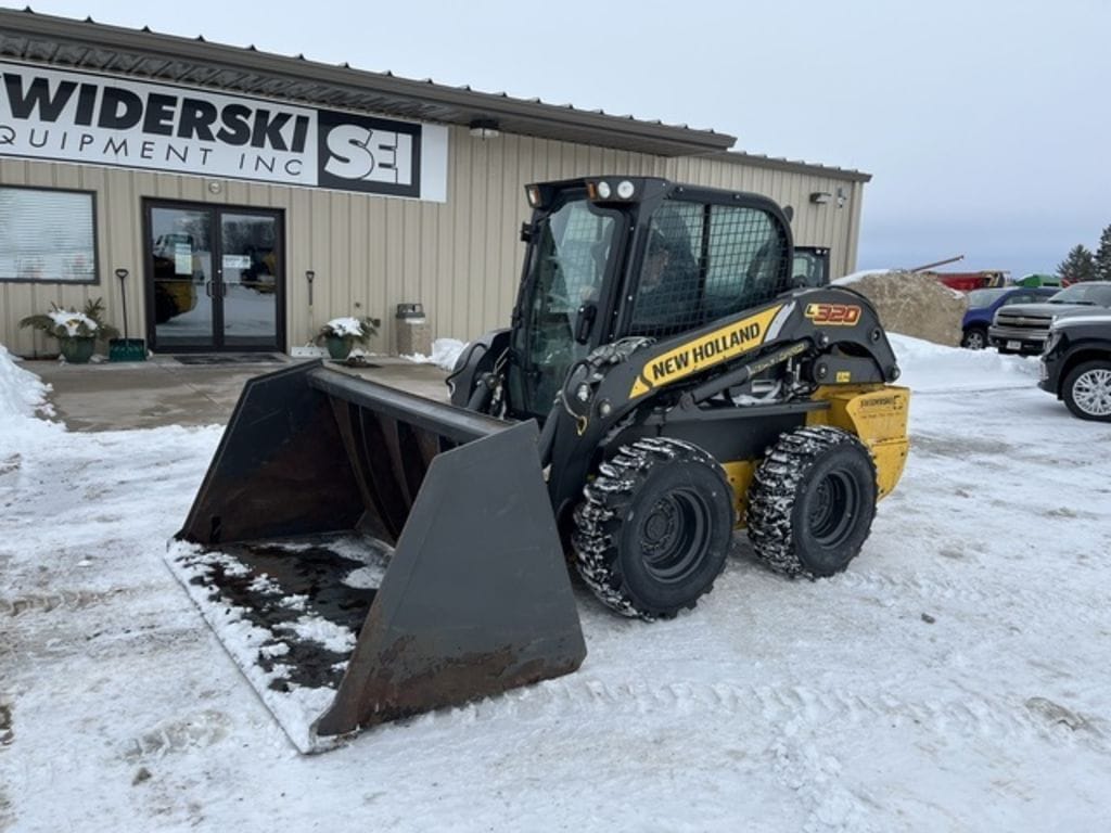 2021 New Holland L320 Equipment Image0