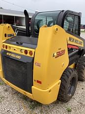 Main image New Holland L321 1