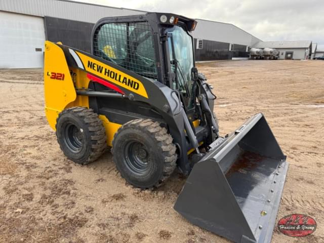 Image of New Holland L321 equipment image 1