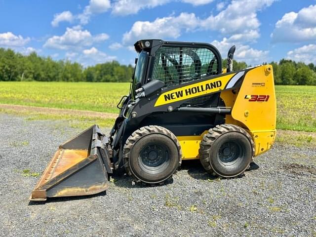 Image of New Holland L321 equipment image 4