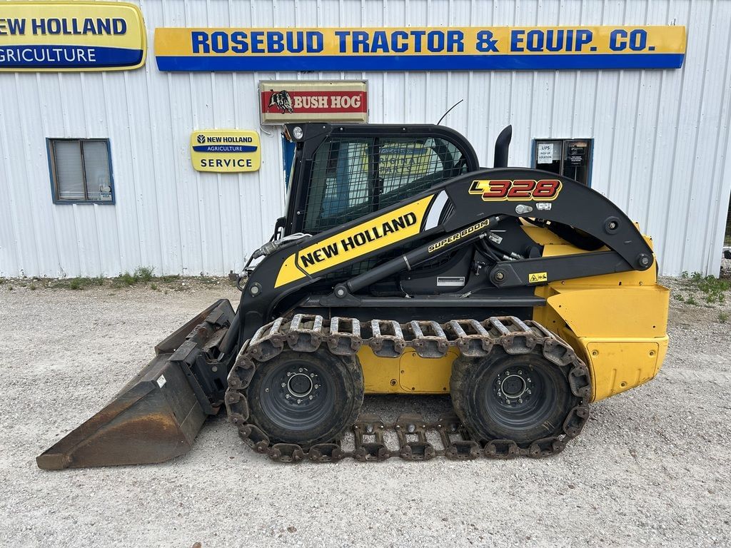 2021 New Holland L328 Equipment Image0