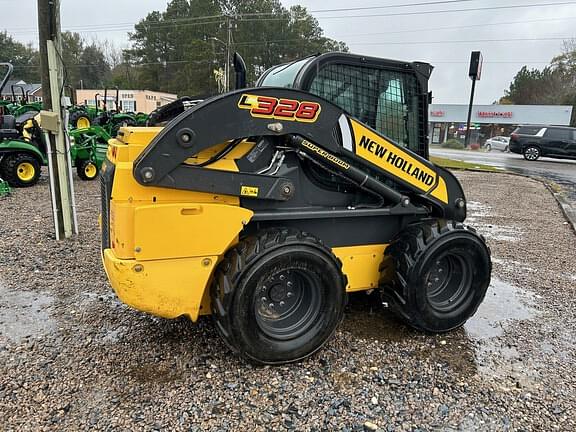 Image of New Holland L328 equipment image 3