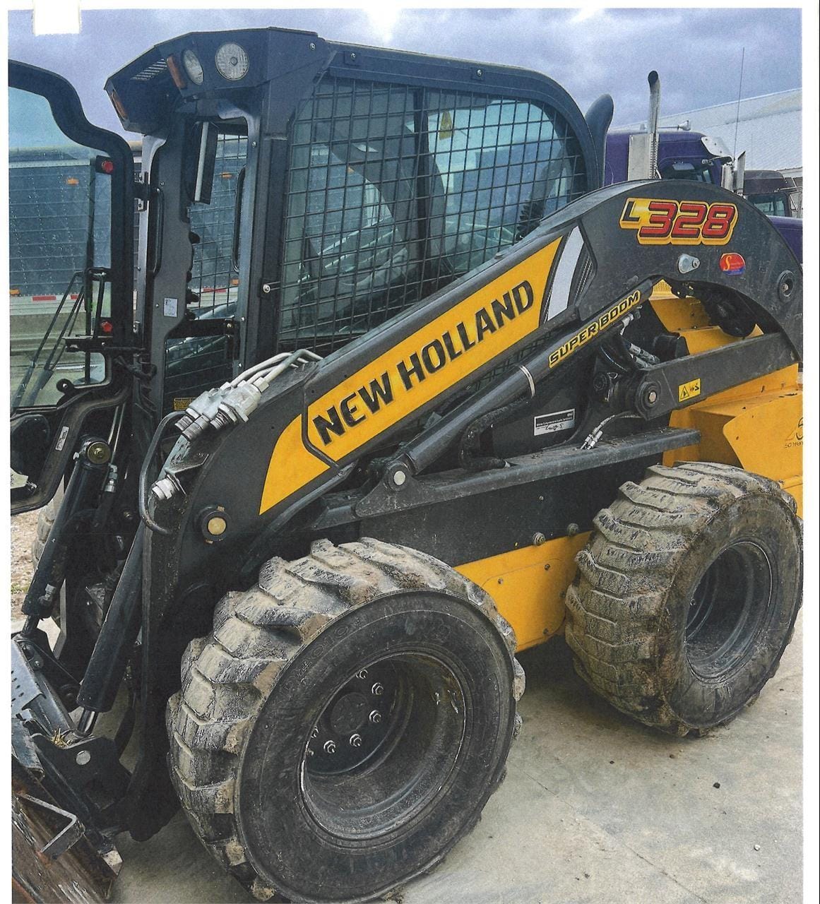 2021 New Holland L328 Equipment Image0