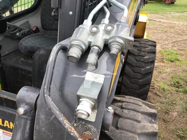 Image of New Holland L328 equipment image 4
