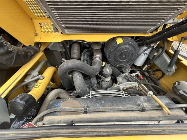 Image of New Holland L328 equipment image 4