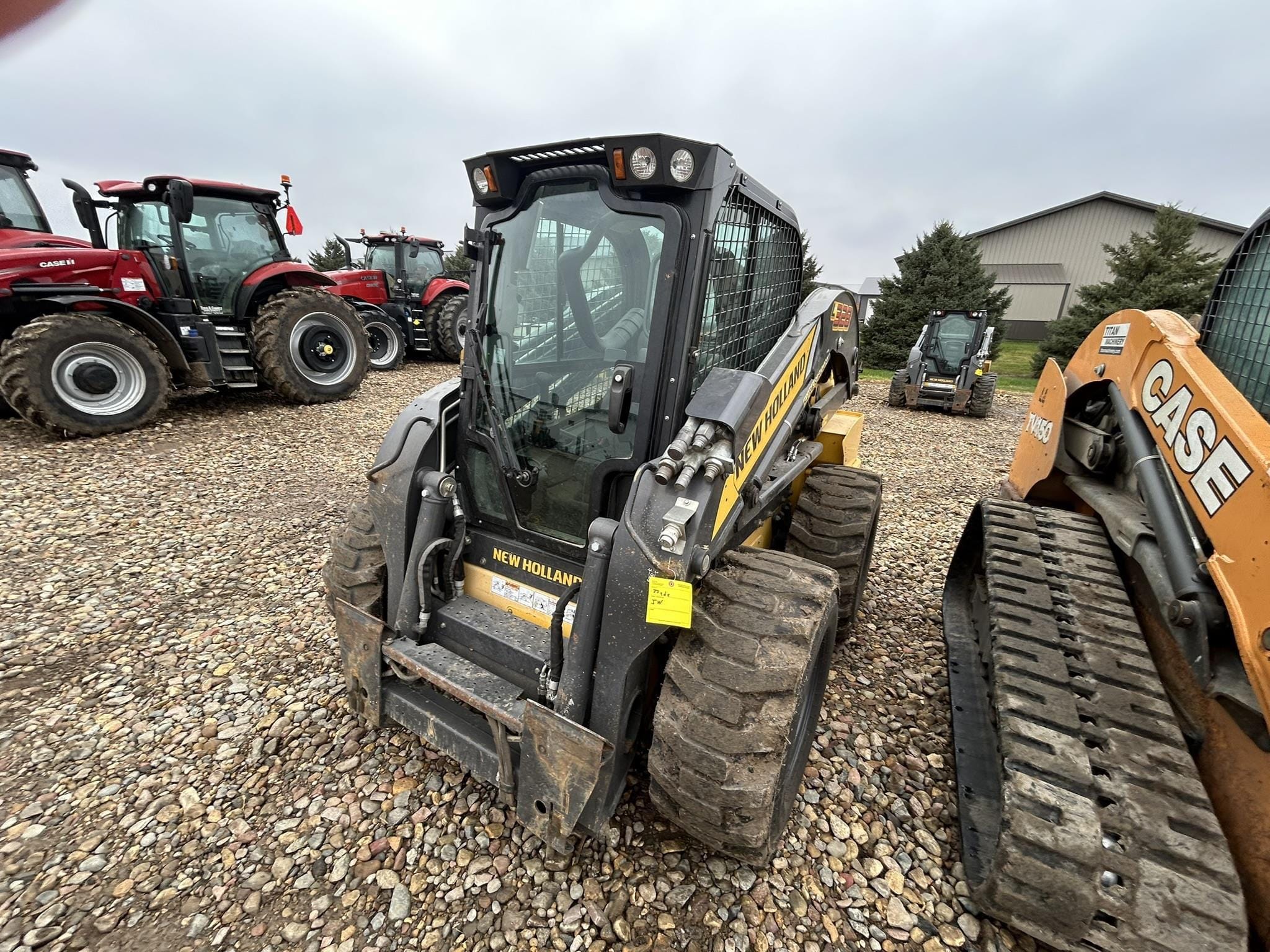 2021 New Holland L328 Equipment Image0