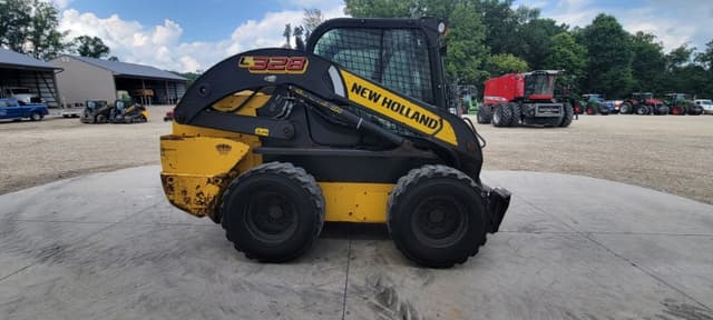 Image of New Holland L328 equipment image 4