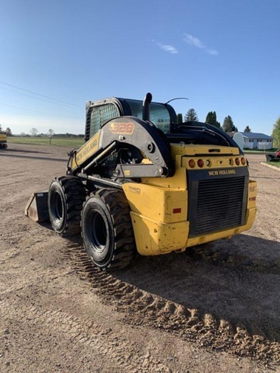 Image of New Holland L328 equipment image 2