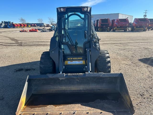 Image of New Holland L334 equipment image 1