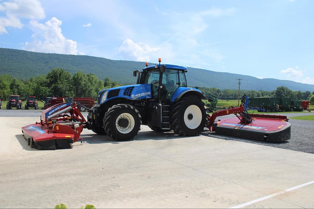 Image of New Holland Megacutter 533/Megacutter 512 Primary image
