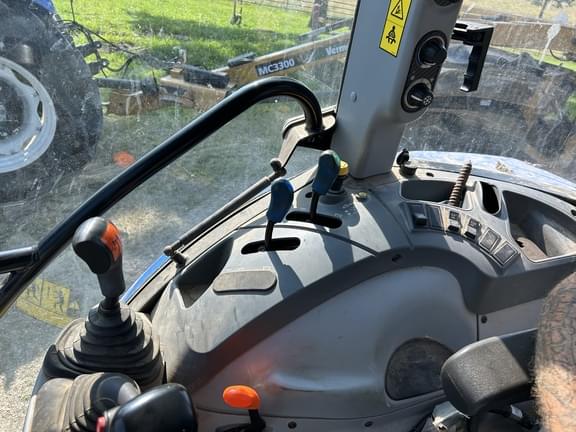 Image of New Holland PowerStar 110 equipment image 4