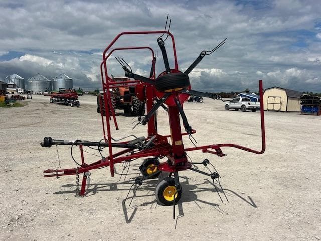 Image of New Holland ProTed 3417 equipment image 1