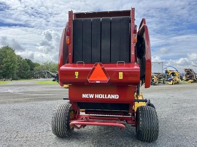 Image of New Holland RB460 equipment image 4