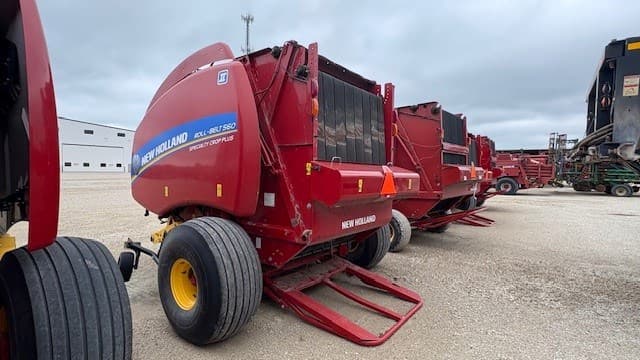 Image of New Holland RB560 Specialty Crop Plus equipment image 3