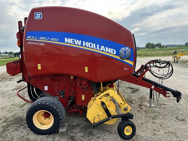 Image of New Holland RB450 equipment image 3