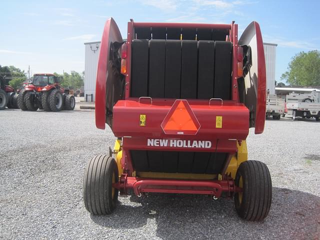 Image of New Holland RB450 equipment image 3