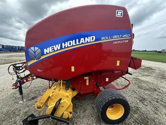 Image of New Holland RB450 CropCutter equipment image 1