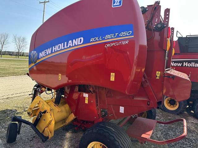 Image of New Holland RB450 CropCutter equipment image 1