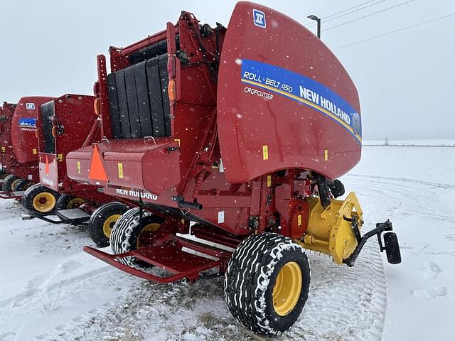 Image of New Holland RB450 equipment image 4