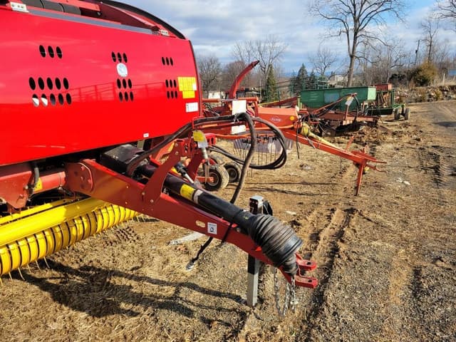 Image of New Holland RB450 equipment image 2