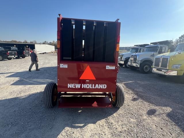 Image of New Holland RB450 equipment image 3