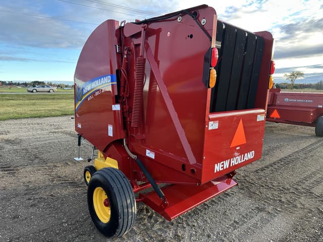 Image of New Holland RB450 Utility equipment image 4