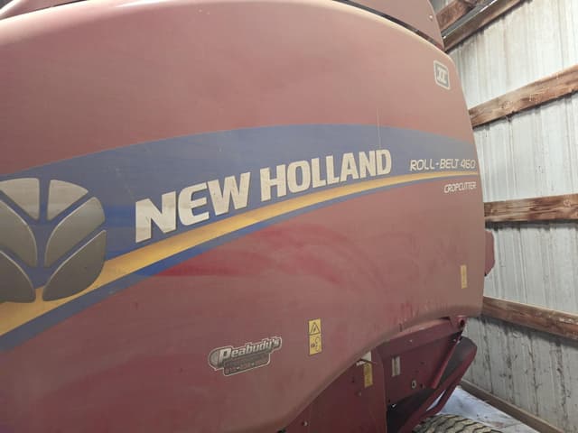 Image of New Holland RB460 CropCutter equipment image 1