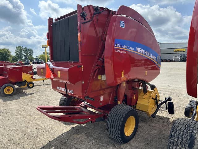 Image of New Holland RB460 CropCutter equipment image 4