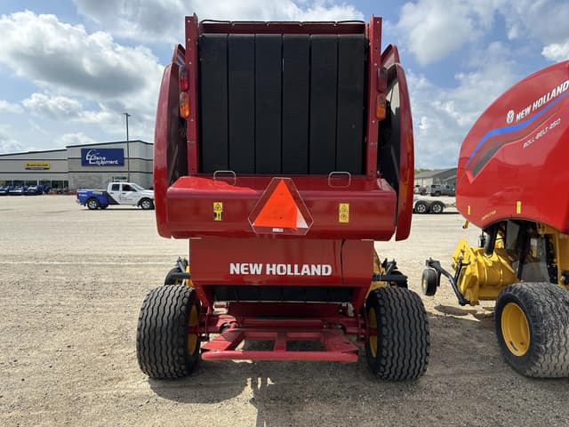 Image of New Holland RB460 CropCutter equipment image 3