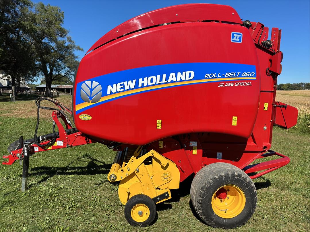 Image of New Holland 460 Primary image