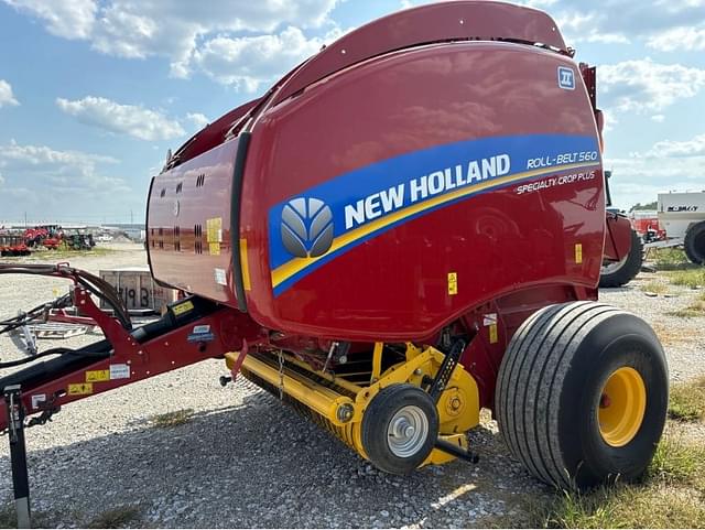 Image of New Holland RB560 equipment image 4