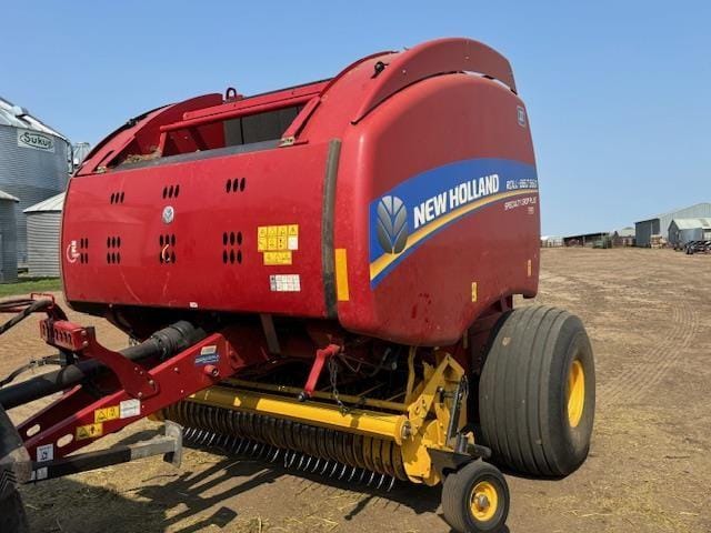 2021 New Holland RB560 Specialty Crop Plus Equipment Image0