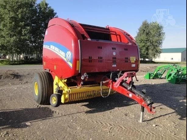 Image of New Holland RB560 equipment image 1