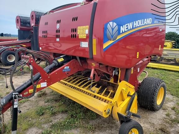 Image of New Holland RB450 CropCutter equipment image 2