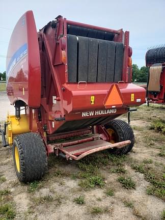 Image of New Holland RB450 CropCutter equipment image 3