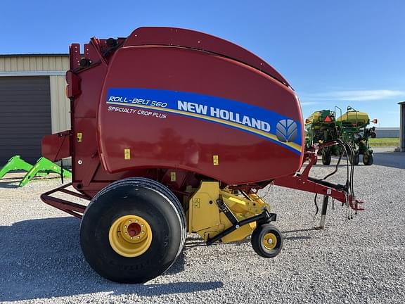 Image of New Holland RB560 Specialty Crop Plus equipment image 2