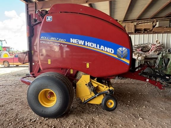 2021 New Holland RB560 Specialty Crop Plus Equipment Image0