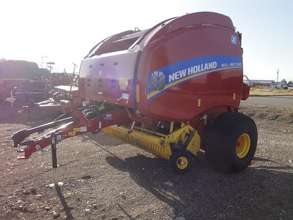 Image of New Holland RB560 equipment image 2