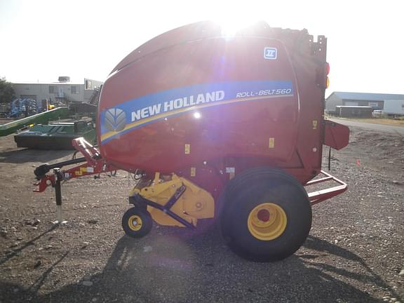 Image of New Holland RB560 equipment image 3