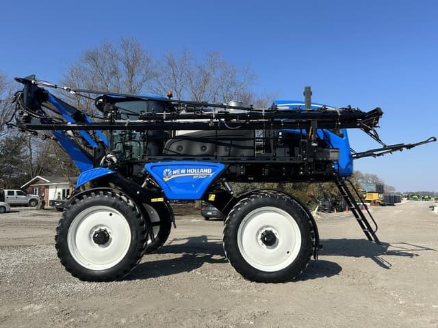 Image of New Holland SP310F equipment image 2