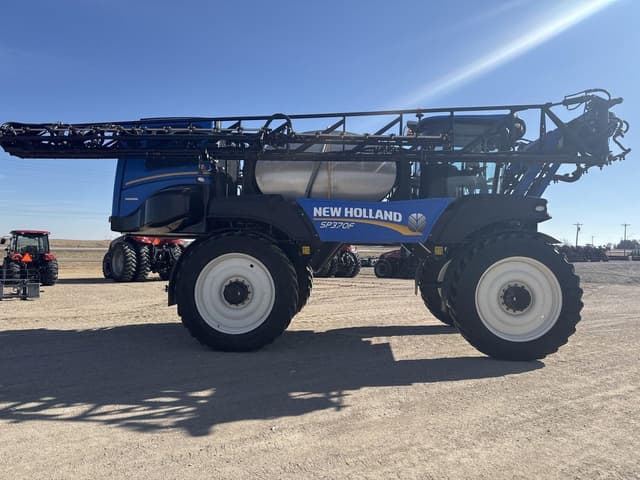 Image of New Holland SP370F equipment image 1