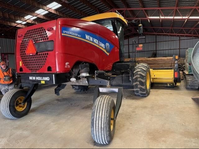Image of New Holland Speedrower 160 equipment image 3