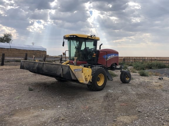 Main image New Holland Speedrower 260