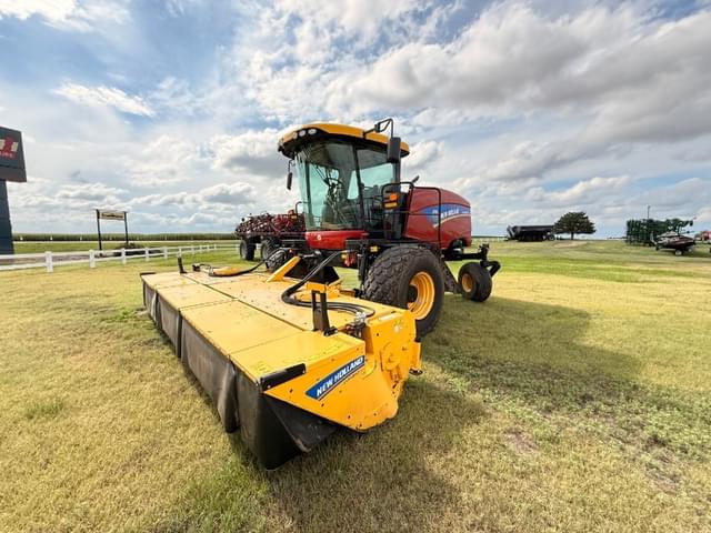 Image of New Holland Speedrower 260 equipment image 2