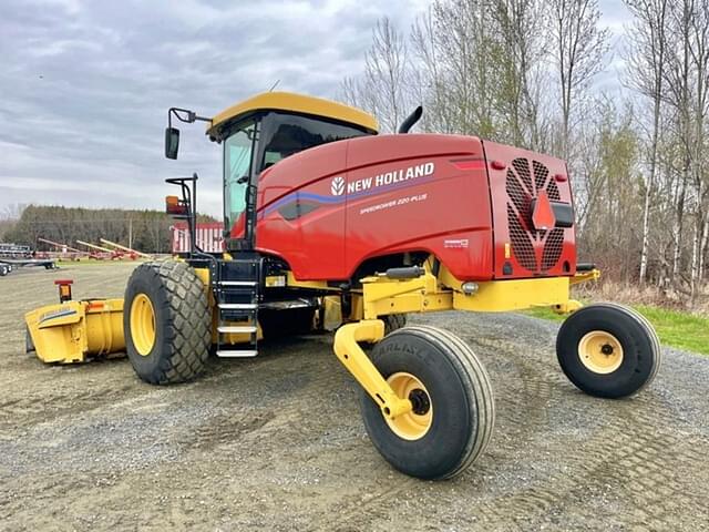 Image of New Holland Speedrower 220 equipment image 4