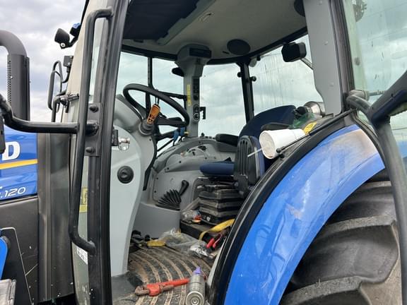 Image of New Holland T5.120 equipment image 4