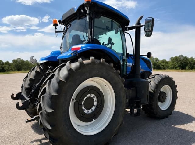 Image of New Holland T7.260 equipment image 3