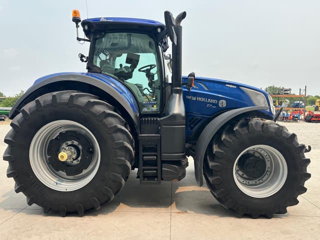 Image of New Holland T7.315 equipment image 4