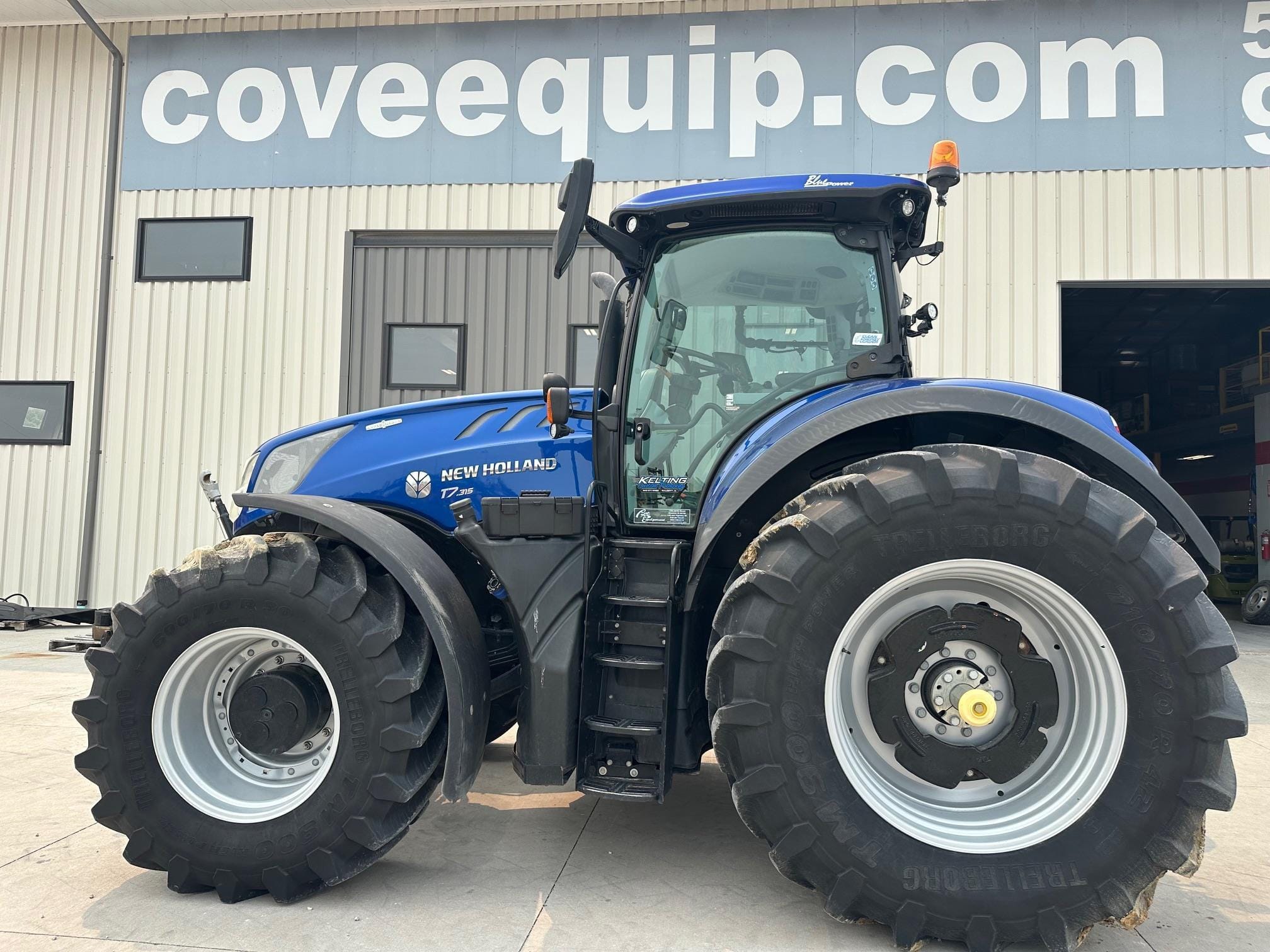 2021 New Holland T7.315 Equipment Image0