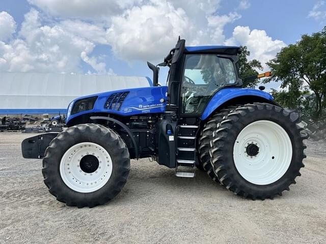 Image of New Holland T8.350 equipment image 3